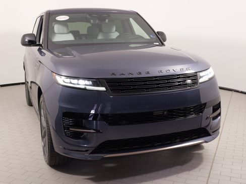 Used 2026 Land Rover Range Rover Sport Autobiography AWD/4WD image 5