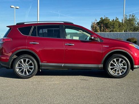 Certified 2018 Toyota RAV4 Limited w/ Advanced Technology Package image 6