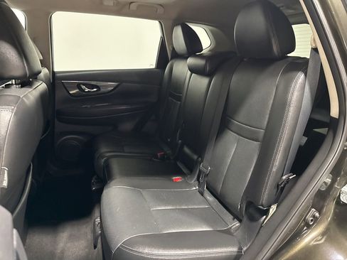 Used 2015 Nissan Rogue SL w/ SL Premium Package image 33