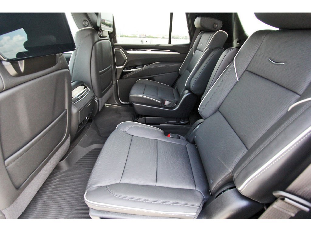New 2027 Cadillac Escalade Sport w/ Touring Package AWD/4WD image 7