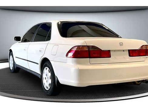 Used 1998 Honda Accord LX image 15