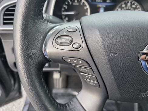 Used 2022 Nissan Murano SV image 27