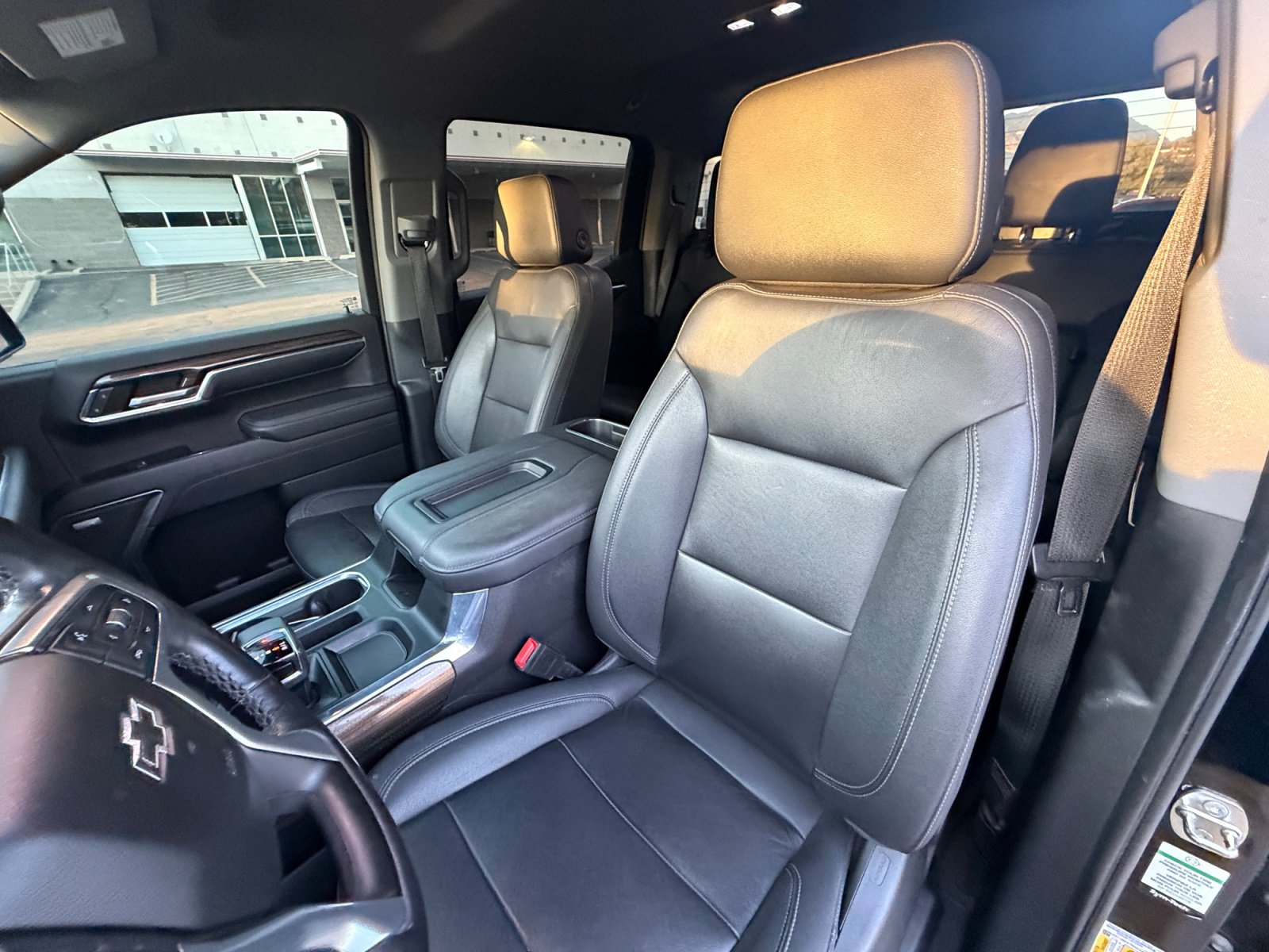 Used 2022 Chevrolet Silverado 1500 LT Trail Boss w/ LT Trail Boss Premium Package AWD/4WD image 15