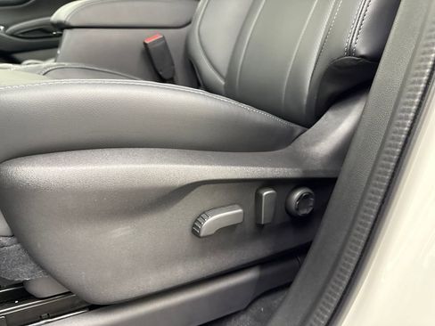 New 2025 Subaru Ascent Touring image 13