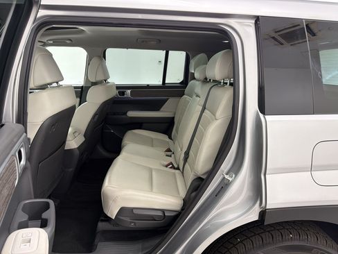 Used 2024 Hyundai Santa Fe Limited FWD image 23