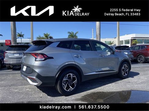 Certified 2024 Kia Sportage LX image 3