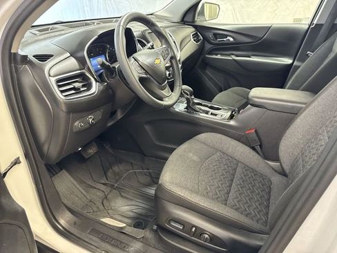 Certified 2024 Chevrolet Equinox LT w/ LPO, Floor Liner Package image 11