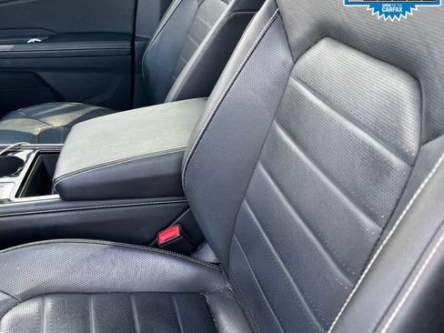 Used 2024 Volkswagen Atlas SEL AWD/4WD image 19