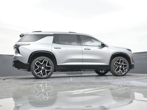 New 2026 Chevrolet Traverse High Country w/ LPO, Floor Liner Package FWD image 50