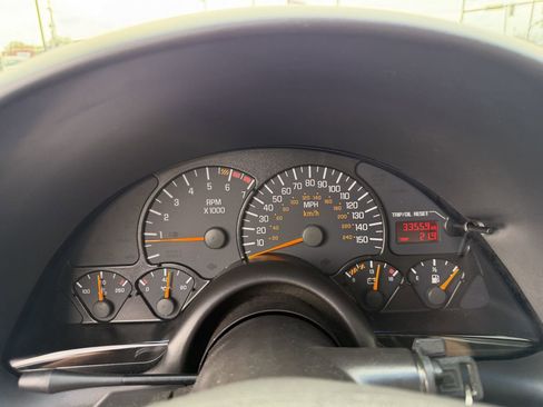Used 2000 Pontiac Firebird Formula w/ Security Pkg RWD image 23