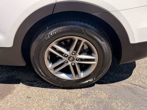 Used 2018 Hyundai Santa Fe Sport FWD image 12