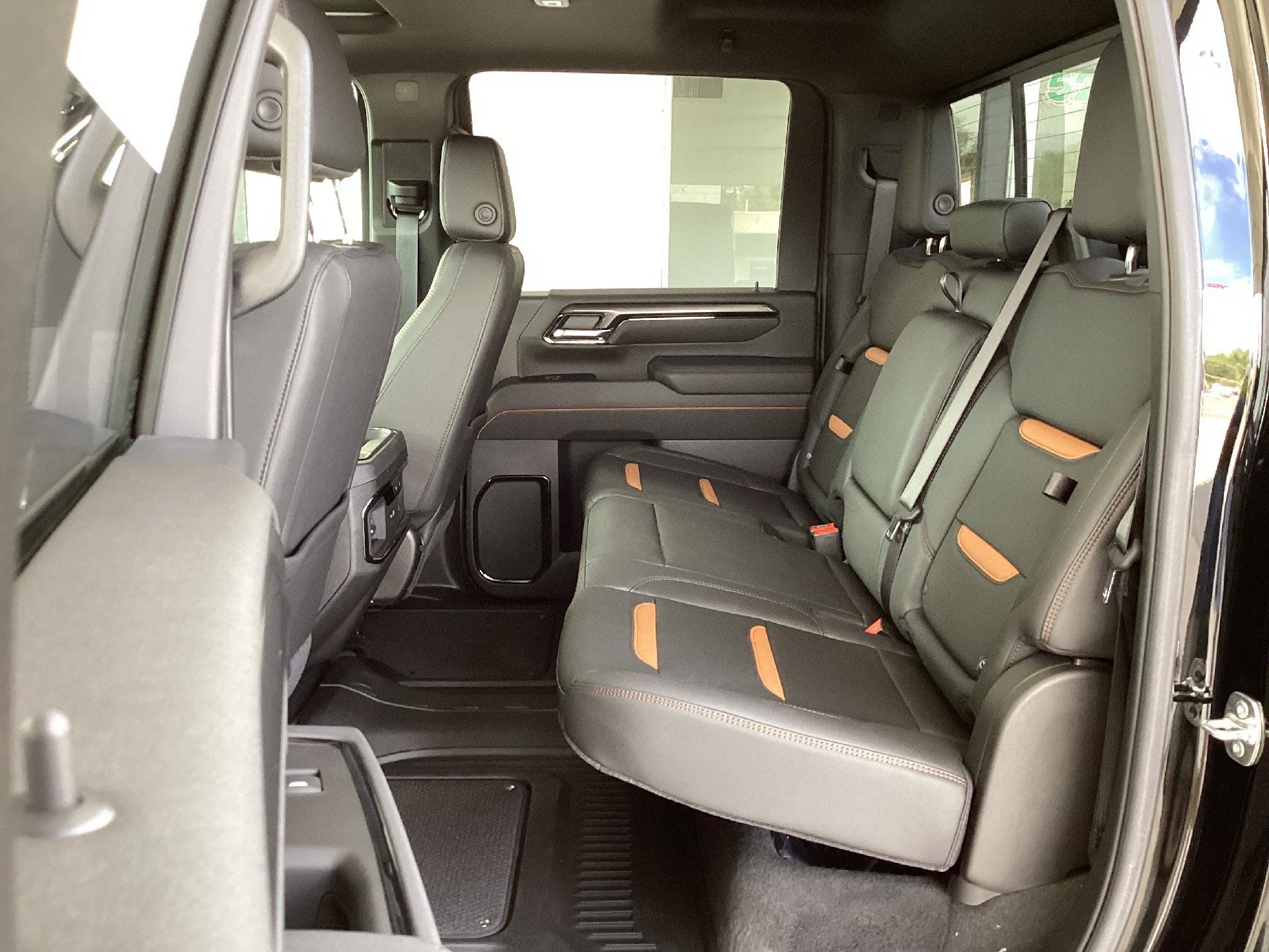 New 2025 GMC Sierra 2500 AT4 w/ Max Trailering Package AWD/4WD image 12