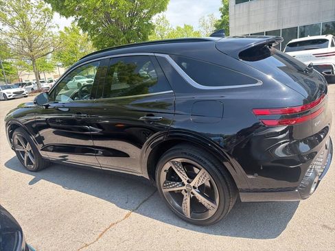 Used 2023 Genesis GV70 3.5T Sport w/ Sport Prestige Package AWD/4WD image 5