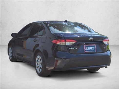 Used 2022 Toyota Corolla LE FWD image 15