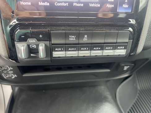 Used 2025 RAM 3500 Tradesman image 16