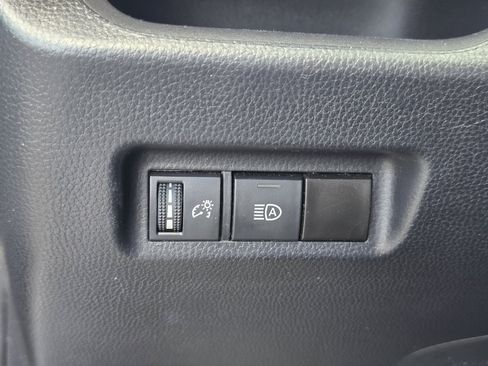 Certified 2023 Toyota RAV4 LE FWD image 22