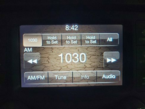 Used 2020 Jeep Wrangler Unlimited Sport S image 25