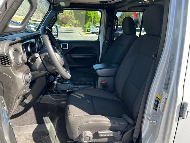 Used 2023 Jeep Wrangler Unlimited AWD/4WD image 25