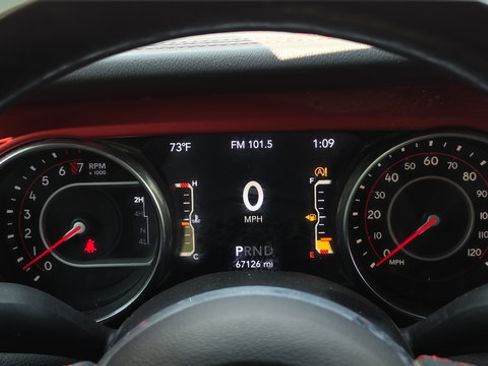 Used 2020 Jeep Gladiator Rubicon AWD/4WD image 16