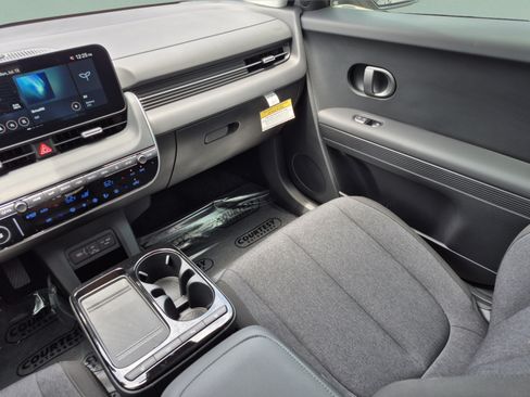 New 2026 Hyundai Ioniq 5 SE AWD/4WD image 13