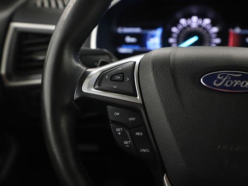Used 2016 Ford Edge SEL w/ Equipment Group 201A AWD/4WD image 26