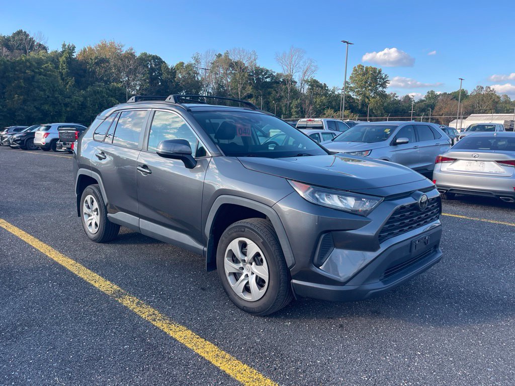 Used 2021 Toyota RAV4 LE AWD/4WD image 7