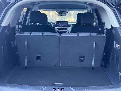 New 2026 Ford Explorer Active w/ Active Comfort Package image 20