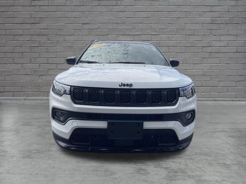 Used 2023 Jeep Compass Latitude w/ Convenience Group AWD/4WD image 2