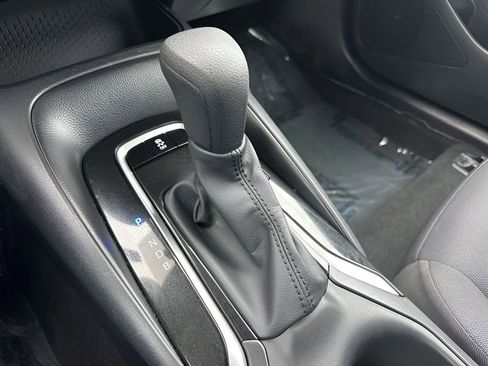 Used 2025 Toyota Corolla LE image 15