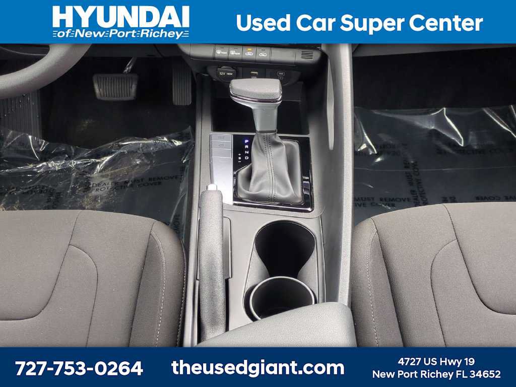 Certified 2024 Hyundai Elantra SEL FWD image 19