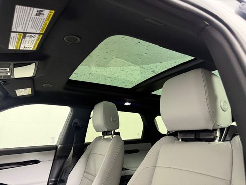 New 2026 Land Rover Range Rover Evoque S image 13