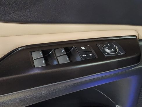 Used 2019 Lexus ES 300h Ultra Luxury w/ Accessory Package 2 FWD image 36