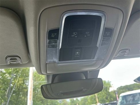 Used 2022 RAM 1500 Laramie image 33