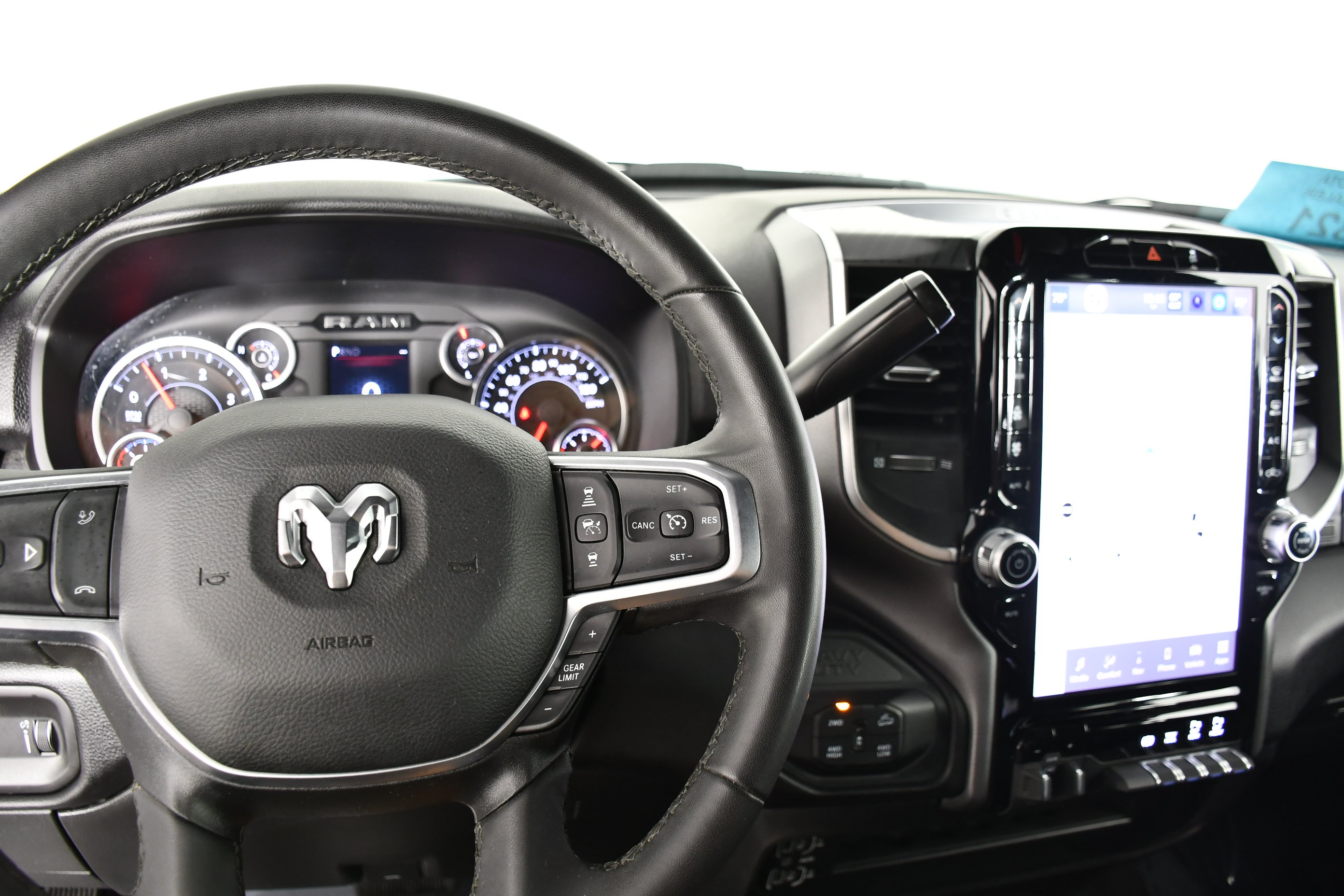 Used 2025 RAM 2500 Big Horn AWD/4WD image 18