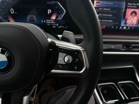 Certified 2023 BMW 760i xDrive w/ Executive Package image 31