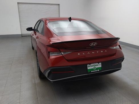 Used 2025 Hyundai Elantra Sport FWD image 6