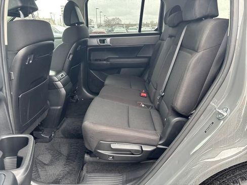 Certified 2025 Hyundai Santa Fe SE image 23