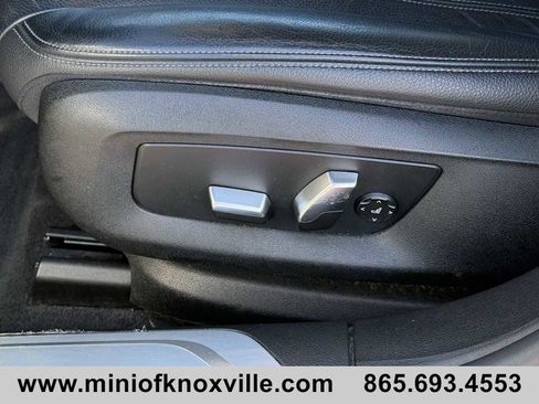Used 2019 BMW 740i w/ Cold Weather Package image 11