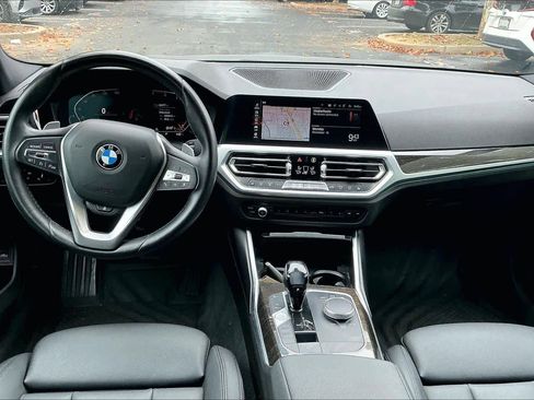 Used 2020 BMW 330i Sedan w/ Premium Package image 16