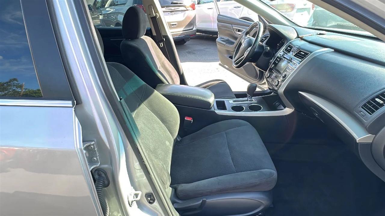 Used 2015 Nissan Altima 2.5 SV w/ Convenience Package FWD image 33