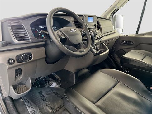 Used 2025 Ford Transit 250 148 Medium Roof image 9