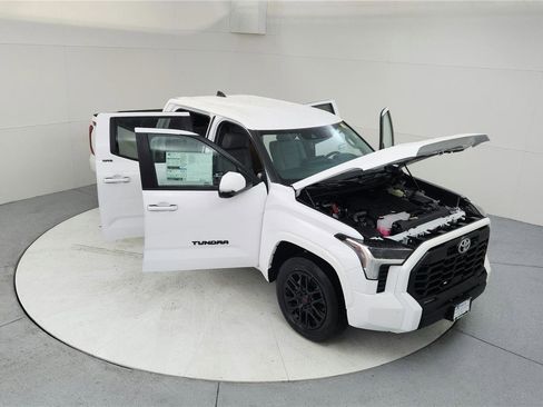 Used 2024 Toyota Tundra SR5 image 17