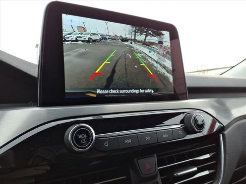 Certified 2022 Ford Escape Titanium image 21