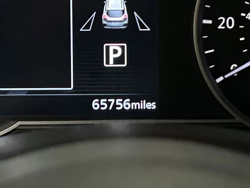 Used 2020 Nissan Kicks SV image 24