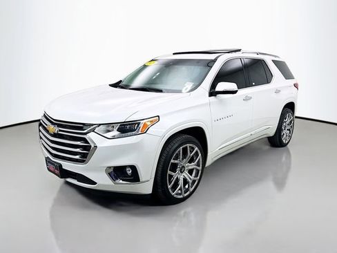 Used 2020 Chevrolet Traverse Premier image 3