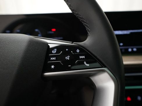 Used 2025 Audi Q5 Premium w/ Convenience Package AWD/4WD image 19