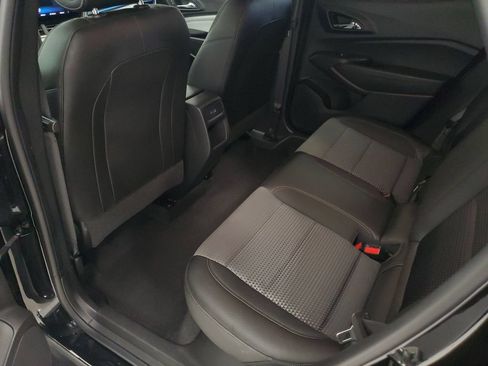 Used 2025 Chevrolet Trax LT FWD image 22