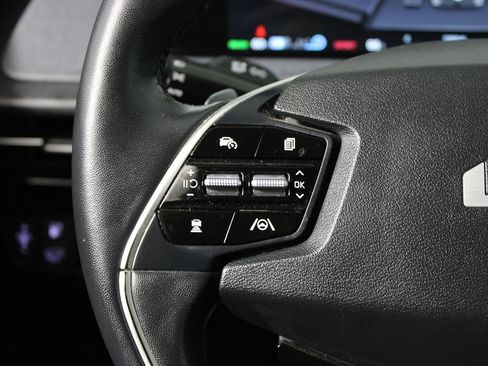 Used 2022 Kia EV6 Wind image 16
