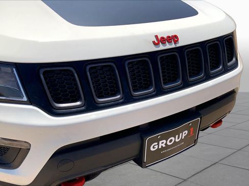 Used 2019 Jeep Compass Trailhawk AWD/4WD image 36