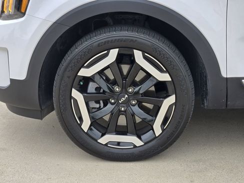 Used 2024 Kia Telluride S w/ S Sunroof Package image 17